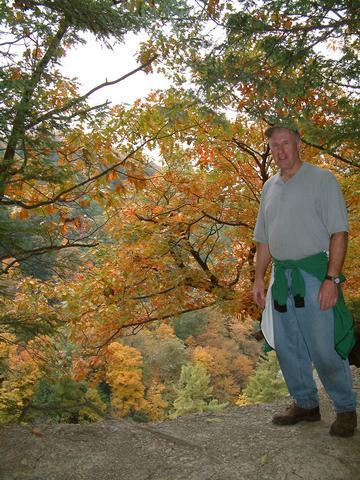 On the edge of the Zoar Canyon