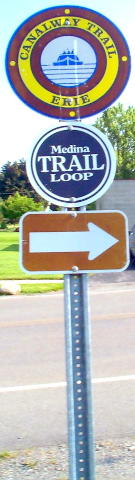 Medina Trail Loop signpost