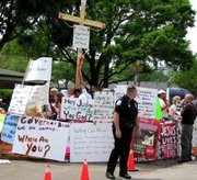 Protesters in front of Terri Schiavo's Pinellas Park, Florida hospice, March 27, 2005.