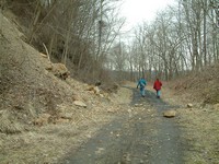 Fallen rocks on trail