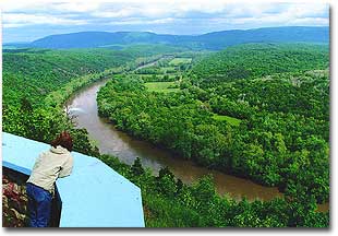 Overlook at Green Ridge. A grand view of the Potomac River.