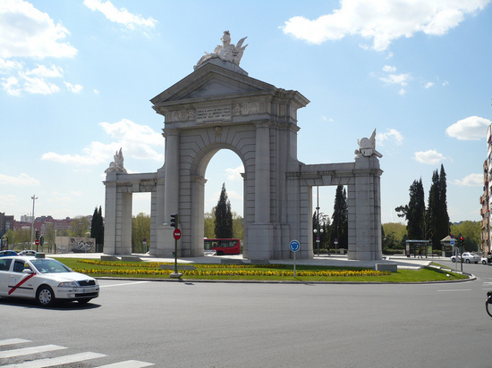 Puerta de San Vicente - Madrid, Spain