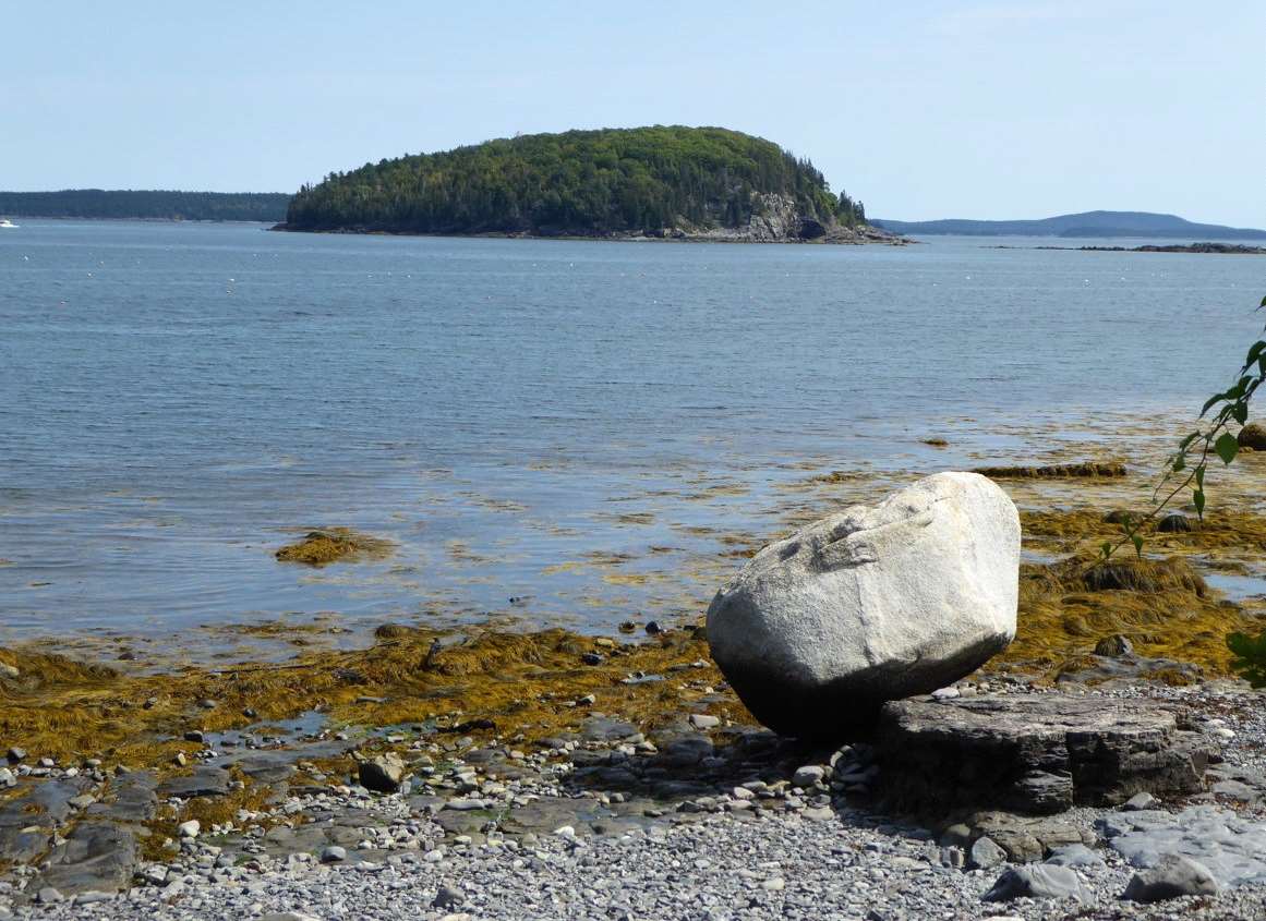 Poking around in Maine - Les Roches Moutonees