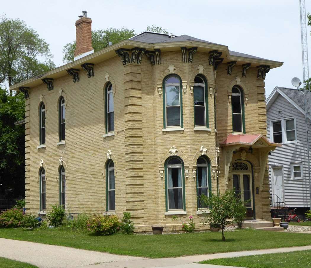 Poking Around in Portage Wisconsin: August 2019
